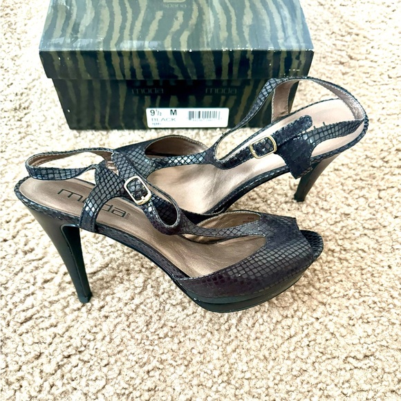 Moda high heel ankle strap sandals - Picture 2 of 5